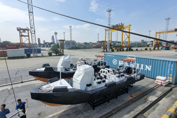 Cảnh sát biển Hàn Quốc viện trợ Việt Nam xuồng tuần tra cao tốc