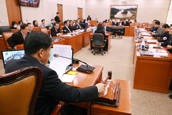 Dự luật cấm ăn thịt chó được thông qua tại Ủy ban Quốc hội Hàn Quốc