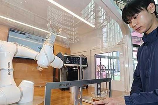 Hàn Quốc đặt mục tiêu phổ cập hơn 1 triệu robot cho tới năm 2030