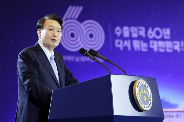 Tổng thống Yoon Suk-yeol đề ra mục tiêu đưa Hàn Quốc lọt vào top 10 cường quốc xuất khẩu dịch vụ