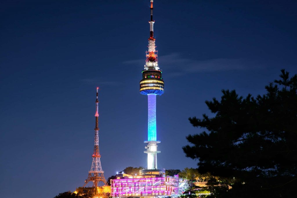 Tháp Namsan – Địa điểm không thể bỏ qua khi ghé thăm Seoul